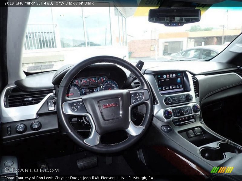 Dashboard of 2019 Yukon SLT 4WD