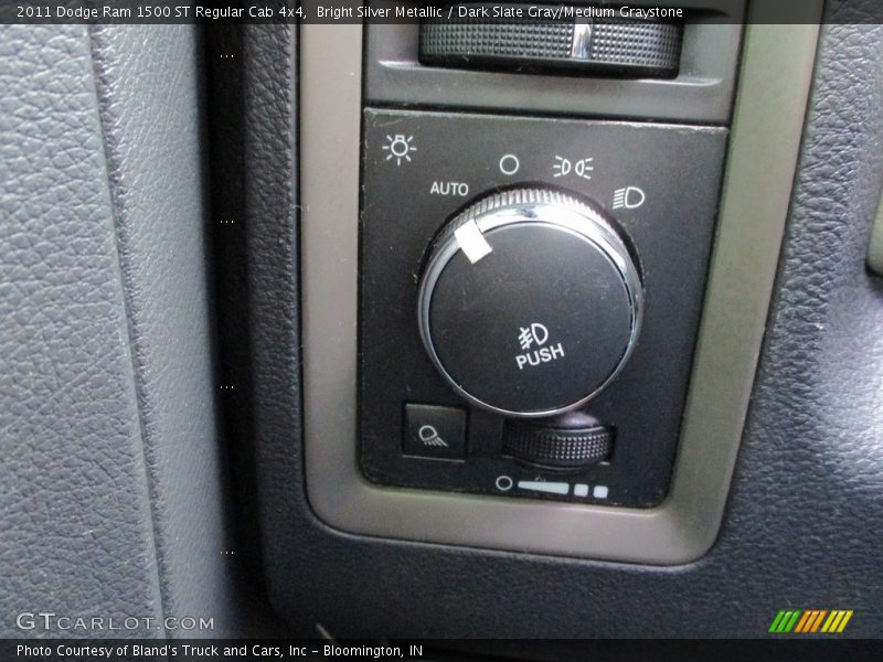 Bright Silver Metallic / Dark Slate Gray/Medium Graystone 2011 Dodge Ram 1500 ST Regular Cab 4x4