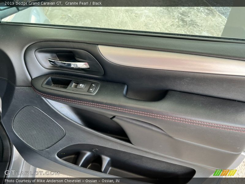 Granite Pearl / Black 2019 Dodge Grand Caravan GT