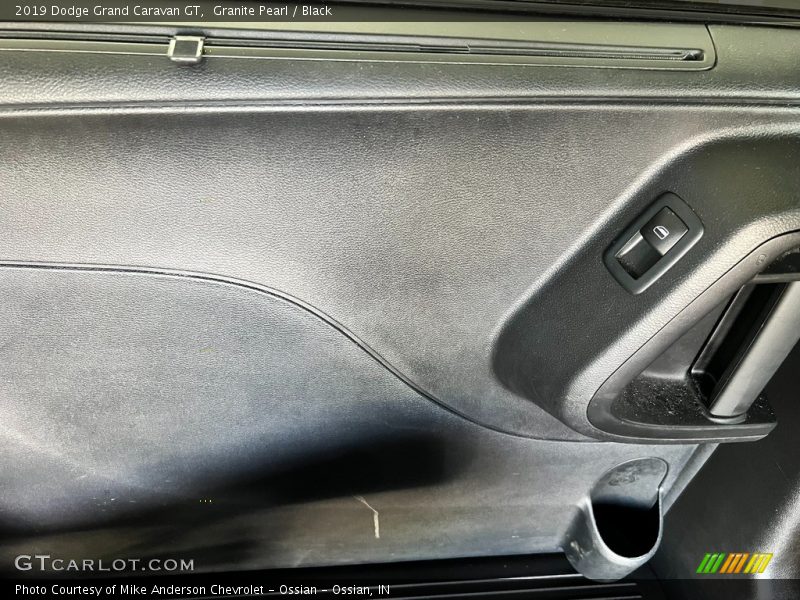 Granite Pearl / Black 2019 Dodge Grand Caravan GT