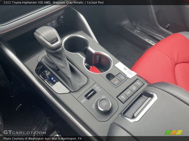  2022 Highlander XSE AWD 8 Speed Automatic Shifter