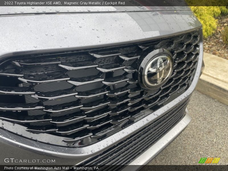 Magnetic Gray Metallic / Cockpit Red 2022 Toyota Highlander XSE AWD