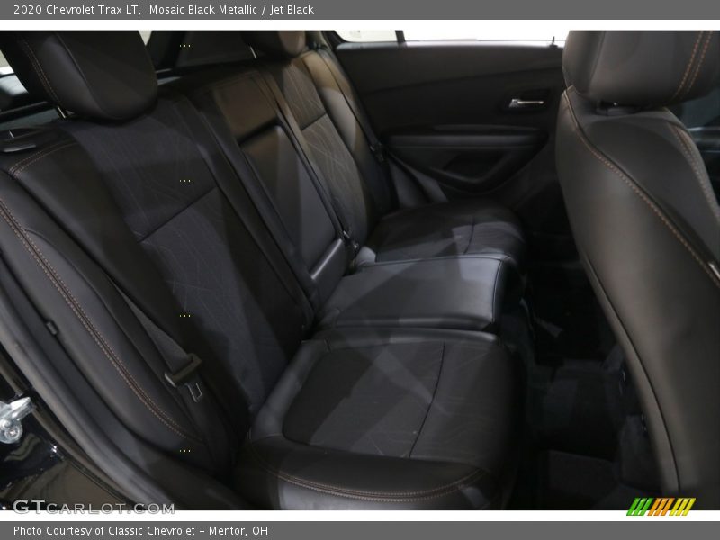 Mosaic Black Metallic / Jet Black 2020 Chevrolet Trax LT