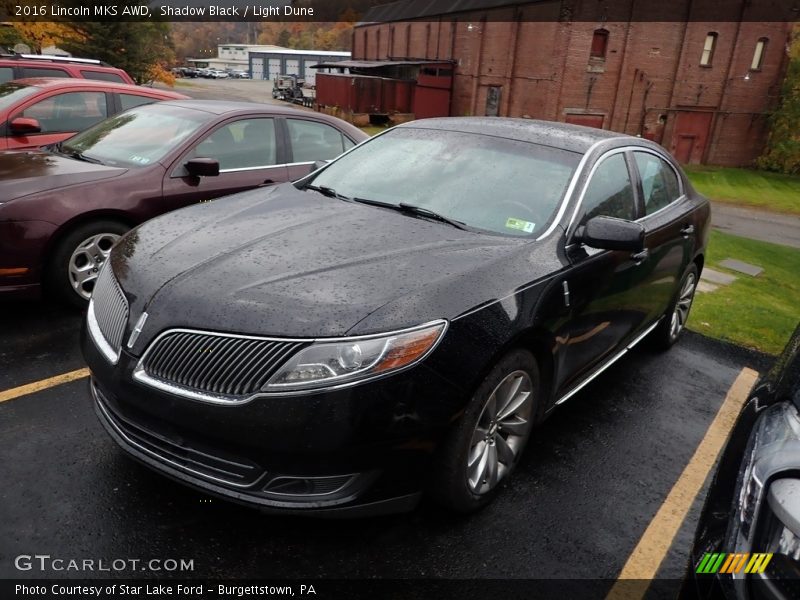 Shadow Black / Light Dune 2016 Lincoln MKS AWD