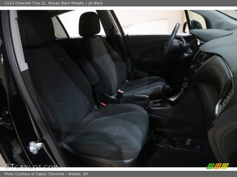 Mosaic Black Metallic / Jet Black 2019 Chevrolet Trax LS