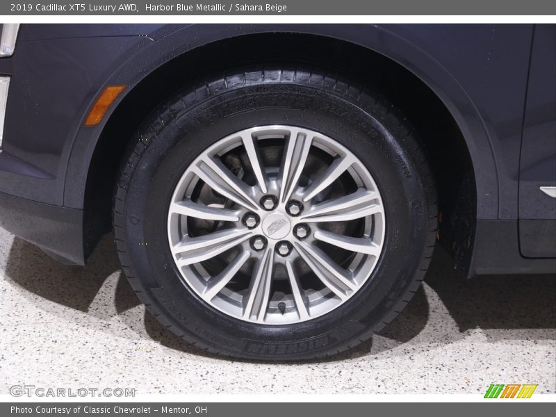  2019 XT5 Luxury AWD Wheel