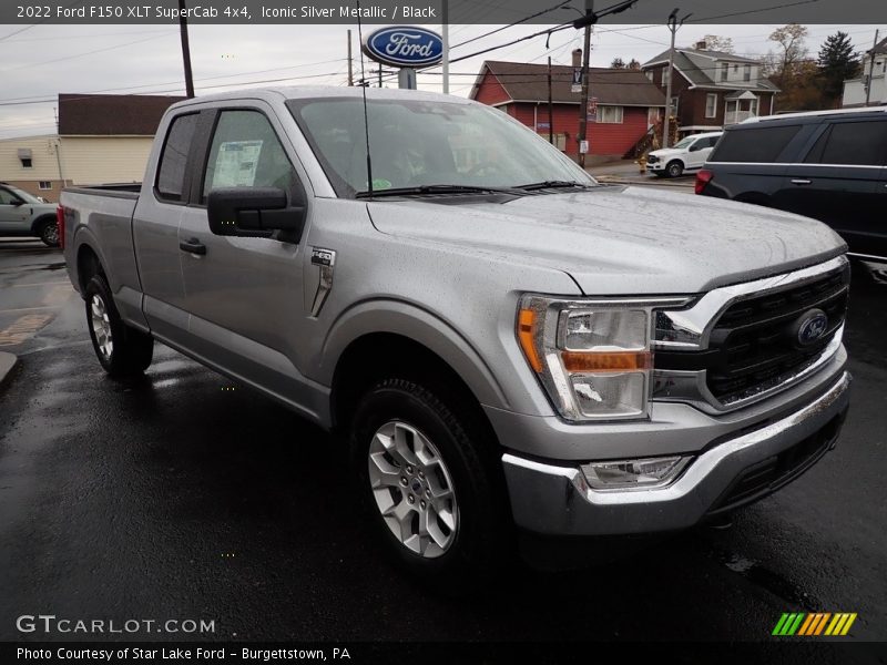 Front 3/4 View of 2022 F150 XLT SuperCab 4x4