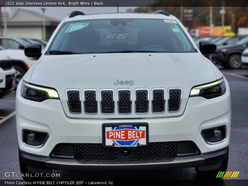 Bright White / Black 2022 Jeep Cherokee Limited 4x4