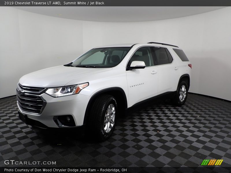 Summit White / Jet Black 2019 Chevrolet Traverse LT AWD