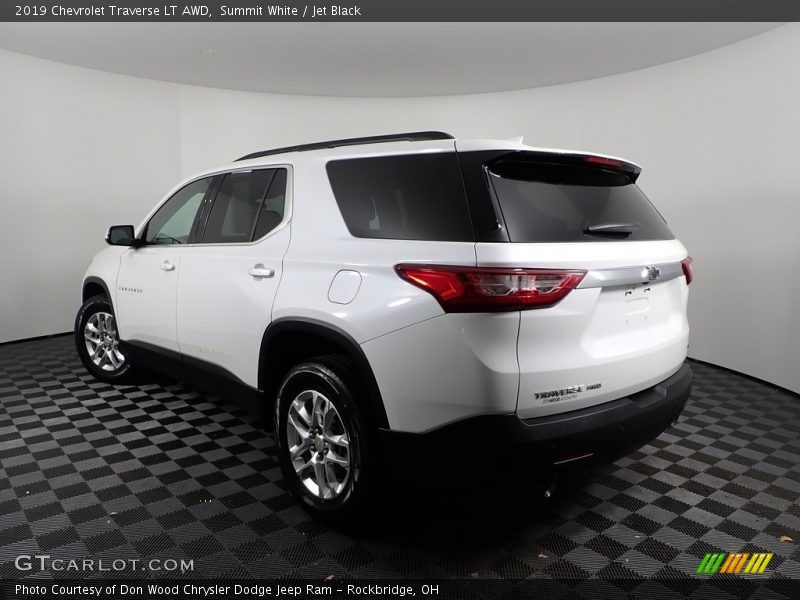 Summit White / Jet Black 2019 Chevrolet Traverse LT AWD