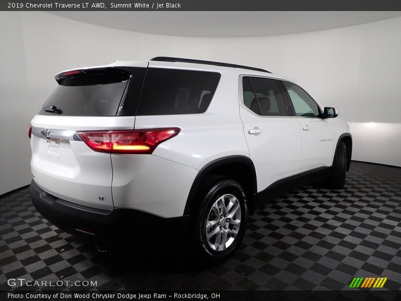 Summit White / Jet Black 2019 Chevrolet Traverse LT AWD