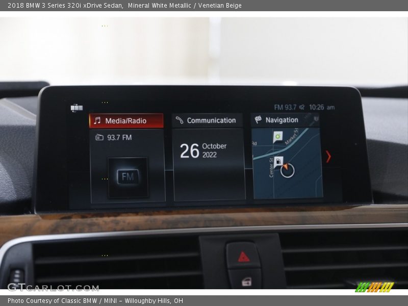 Mineral White Metallic / Venetian Beige 2018 BMW 3 Series 320i xDrive Sedan