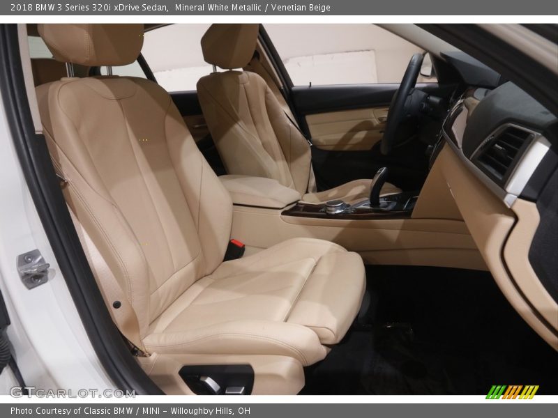 Mineral White Metallic / Venetian Beige 2018 BMW 3 Series 320i xDrive Sedan