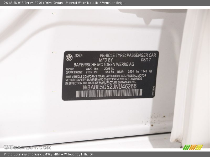 Mineral White Metallic / Venetian Beige 2018 BMW 3 Series 320i xDrive Sedan
