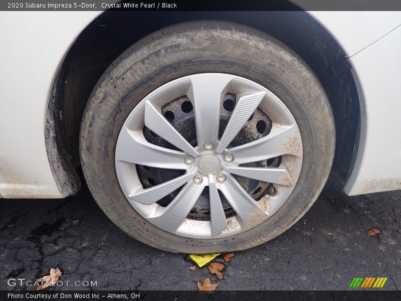 Crystal White Pearl / Black 2020 Subaru Impreza 5-Door