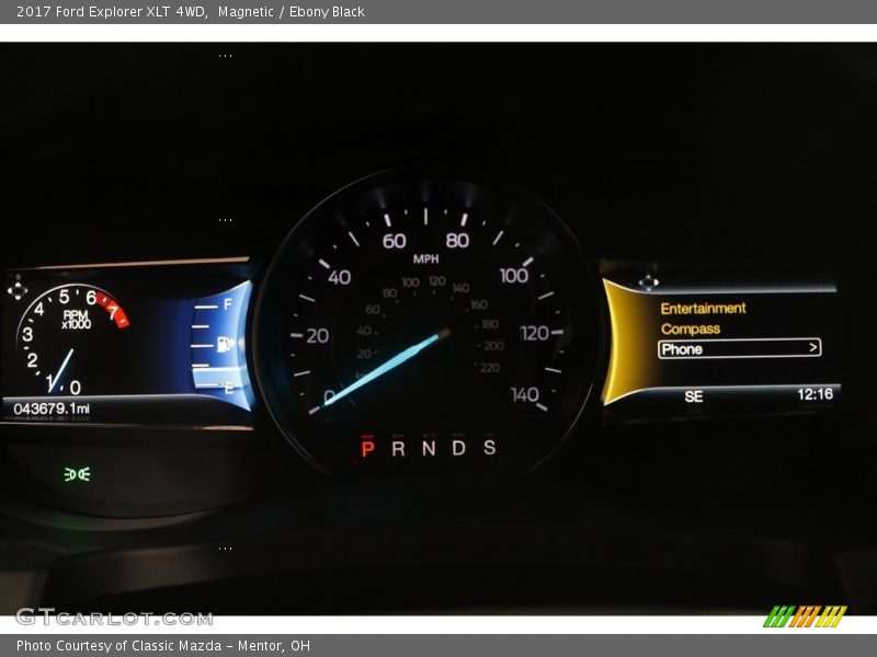 Magnetic / Ebony Black 2017 Ford Explorer XLT 4WD