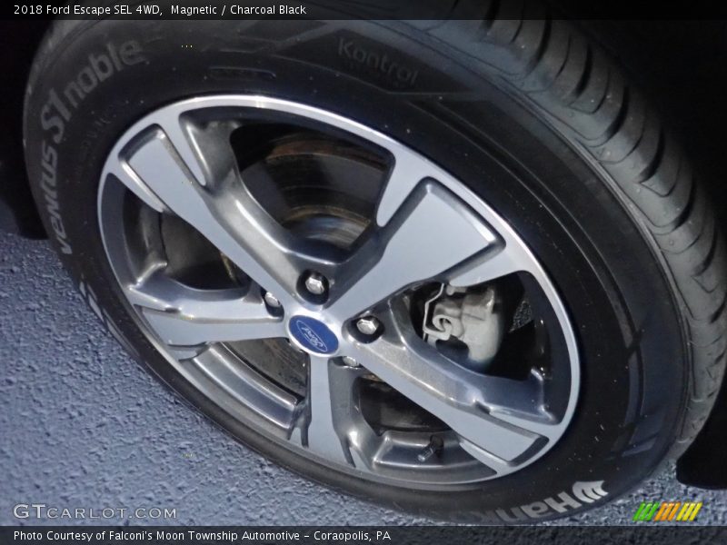Magnetic / Charcoal Black 2018 Ford Escape SEL 4WD