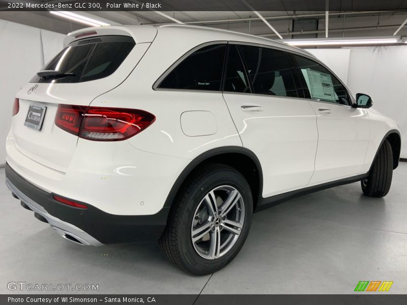 Polar White / Black 2022 Mercedes-Benz GLC 300