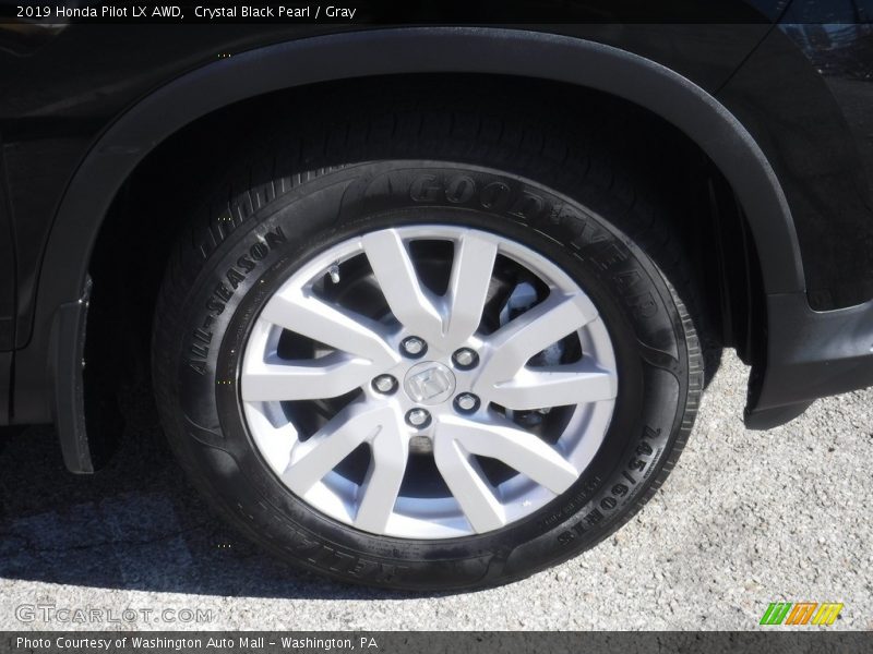 Crystal Black Pearl / Gray 2019 Honda Pilot LX AWD