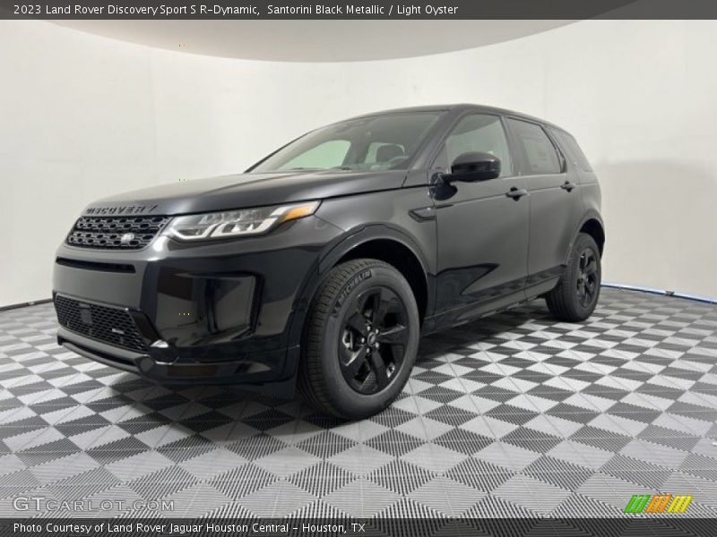 Santorini Black Metallic / Light Oyster 2023 Land Rover Discovery Sport S R-Dynamic