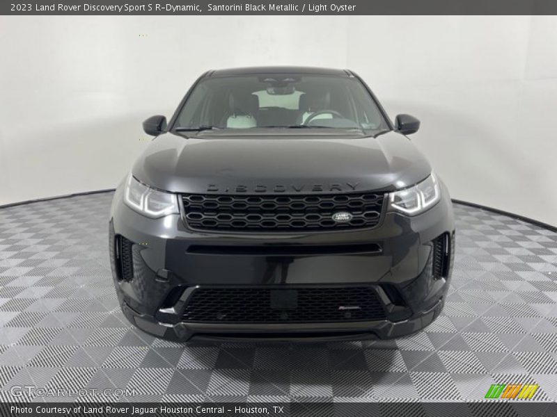Santorini Black Metallic / Light Oyster 2023 Land Rover Discovery Sport S R-Dynamic