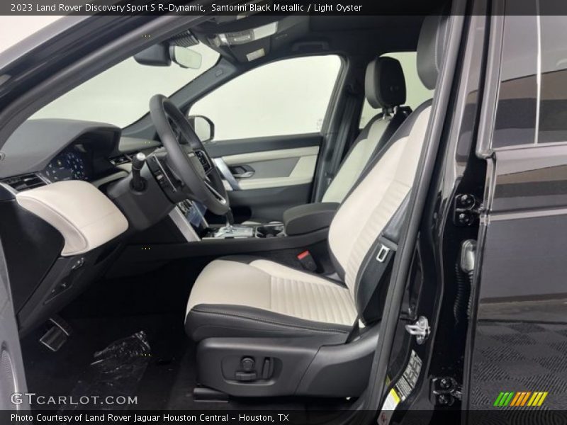 Santorini Black Metallic / Light Oyster 2023 Land Rover Discovery Sport S R-Dynamic