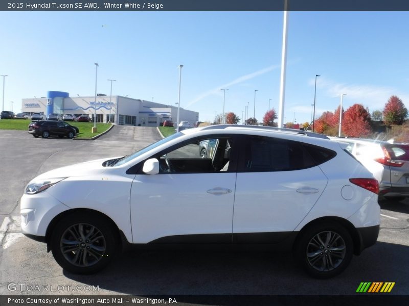 Winter White / Beige 2015 Hyundai Tucson SE AWD