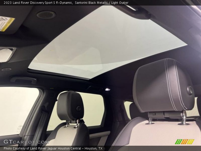 Santorini Black Metallic / Light Oyster 2023 Land Rover Discovery Sport S R-Dynamic