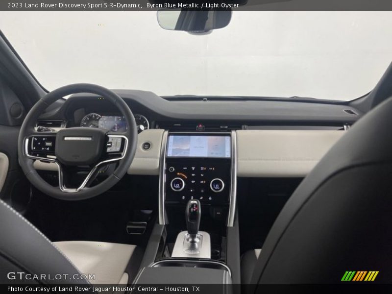 Byron Blue Metallic / Light Oyster 2023 Land Rover Discovery Sport S R-Dynamic