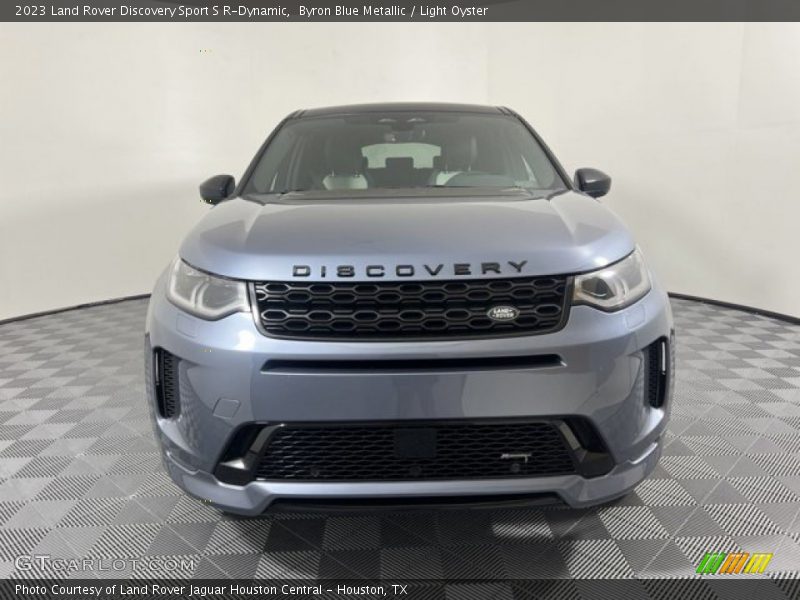 Byron Blue Metallic / Light Oyster 2023 Land Rover Discovery Sport S R-Dynamic