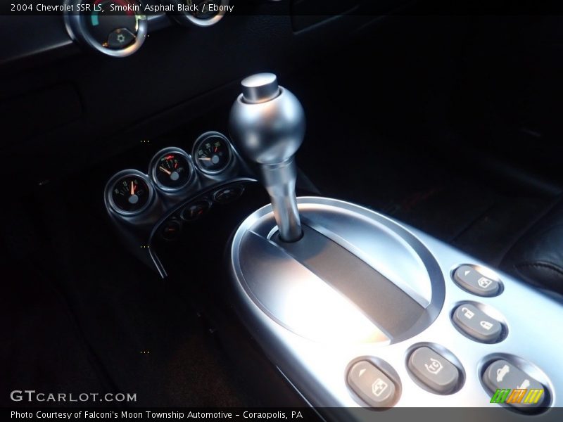 Smokin' Asphalt Black / Ebony 2004 Chevrolet SSR LS