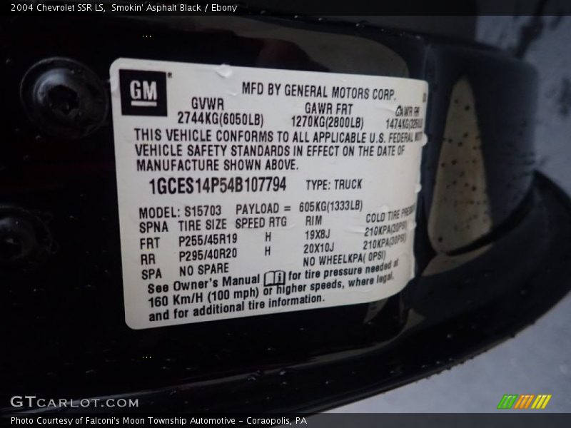 Smokin' Asphalt Black / Ebony 2004 Chevrolet SSR LS