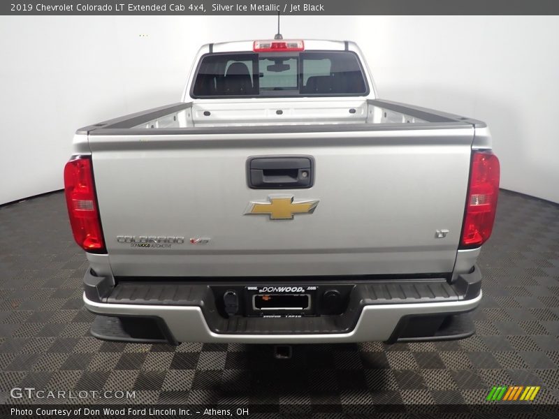 Silver Ice Metallic / Jet Black 2019 Chevrolet Colorado LT Extended Cab 4x4