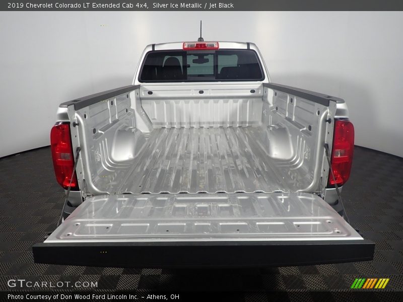 Silver Ice Metallic / Jet Black 2019 Chevrolet Colorado LT Extended Cab 4x4