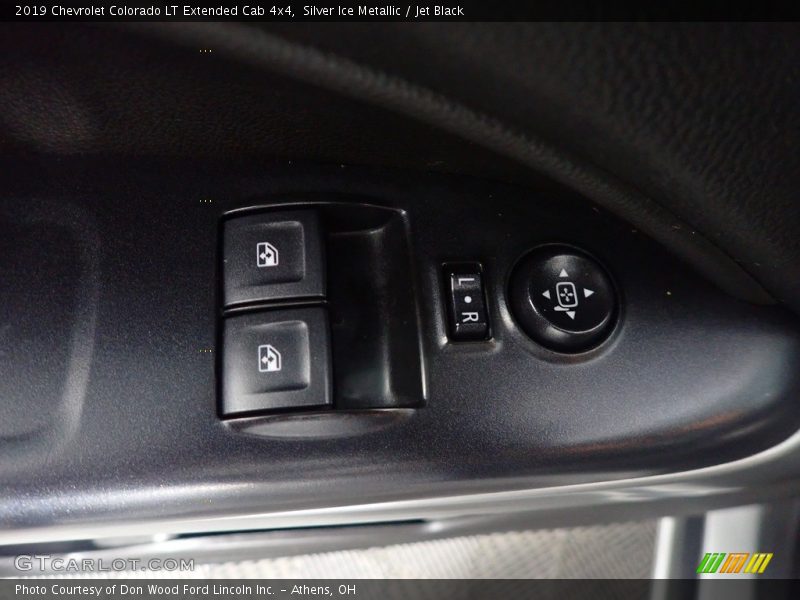 Silver Ice Metallic / Jet Black 2019 Chevrolet Colorado LT Extended Cab 4x4