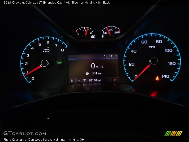 Silver Ice Metallic / Jet Black 2019 Chevrolet Colorado LT Extended Cab 4x4