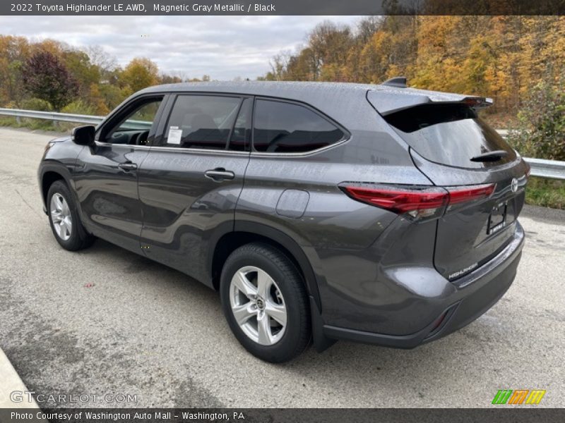 Magnetic Gray Metallic / Black 2022 Toyota Highlander LE AWD