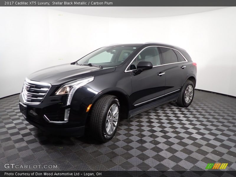 Stellar Black Metallic / Carbon Plum 2017 Cadillac XT5 Luxury