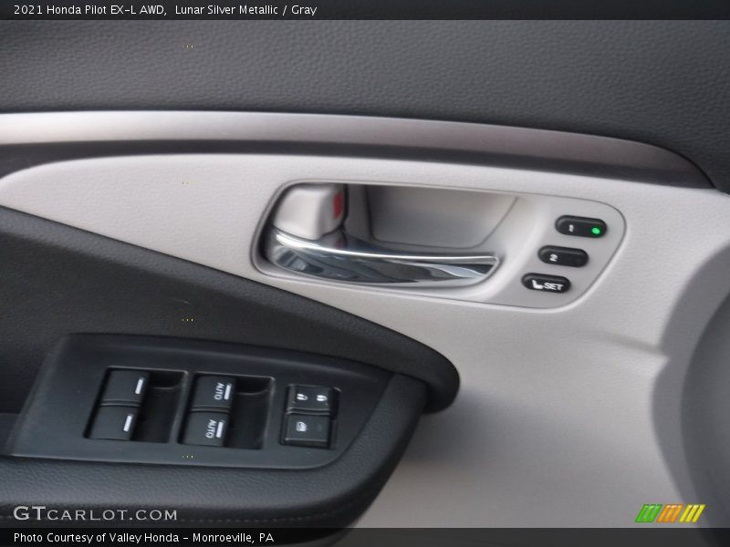 Lunar Silver Metallic / Gray 2021 Honda Pilot EX-L AWD