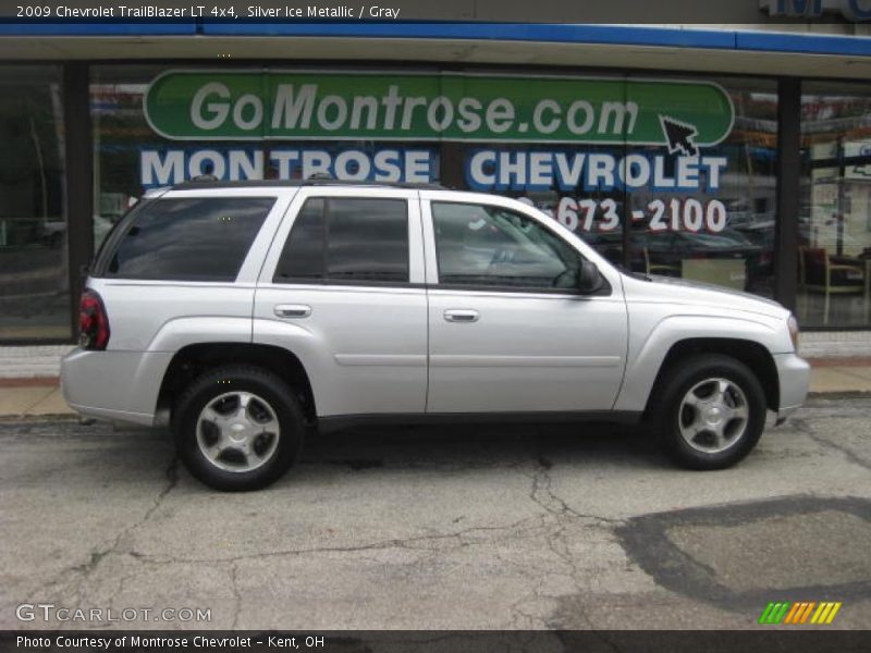 Silver Ice Metallic / Gray 2009 Chevrolet TrailBlazer LT 4x4