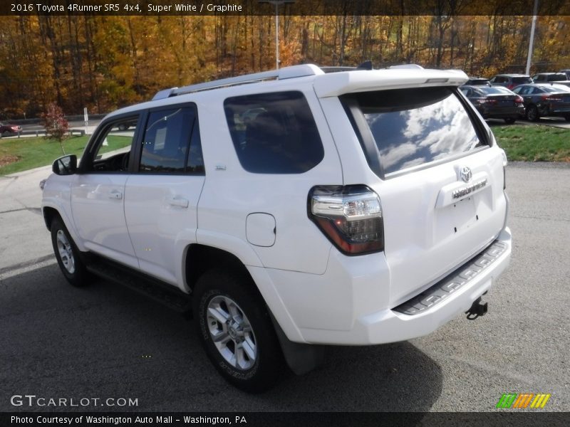 Super White / Graphite 2016 Toyota 4Runner SR5 4x4