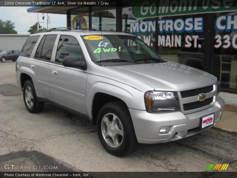 Silver Ice Metallic / Gray 2009 Chevrolet TrailBlazer LT 4x4