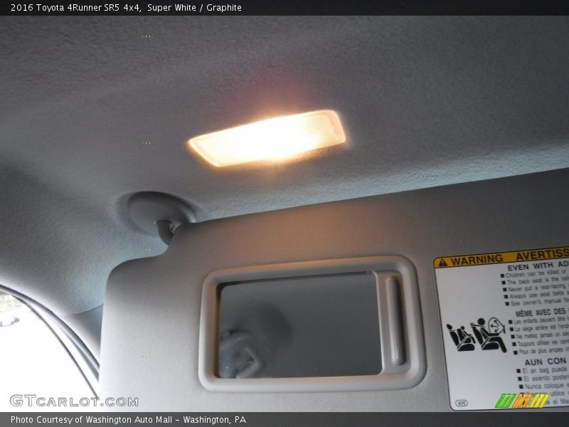 Super White / Graphite 2016 Toyota 4Runner SR5 4x4