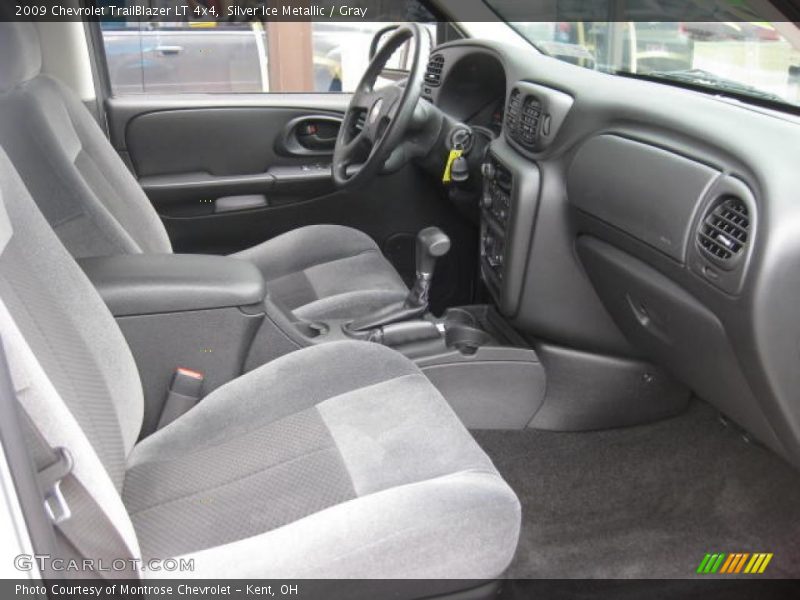 Silver Ice Metallic / Gray 2009 Chevrolet TrailBlazer LT 4x4