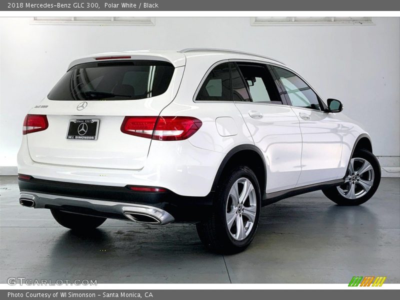 Polar White / Black 2018 Mercedes-Benz GLC 300