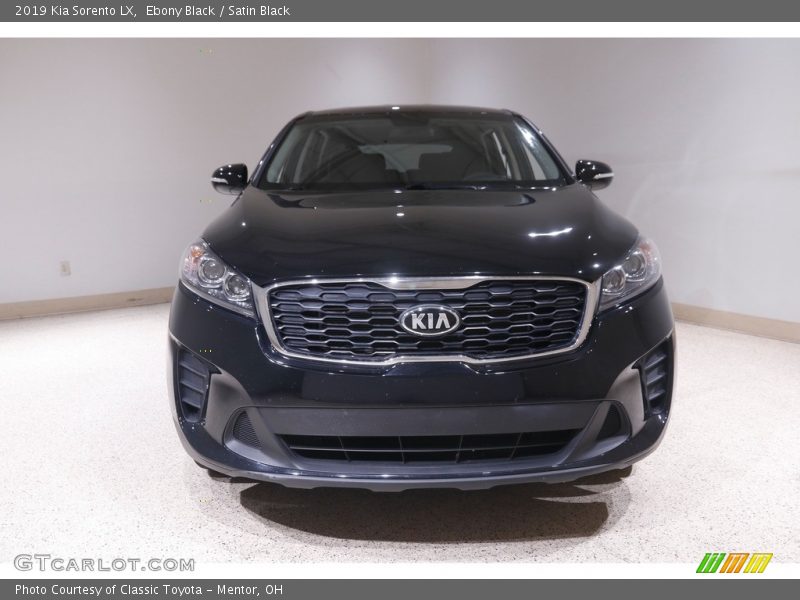 Ebony Black / Satin Black 2019 Kia Sorento LX