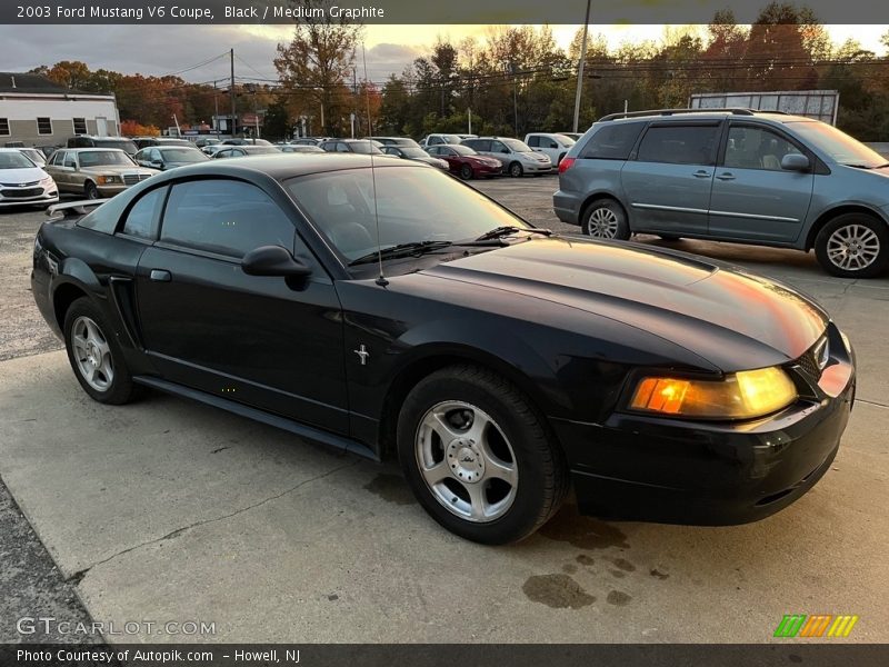 Black / Medium Graphite 2003 Ford Mustang V6 Coupe