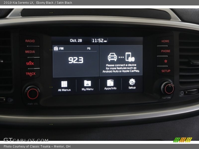 Ebony Black / Satin Black 2019 Kia Sorento LX