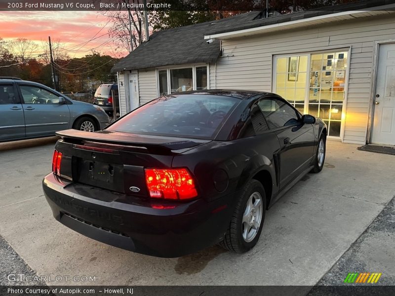 Black / Medium Graphite 2003 Ford Mustang V6 Coupe