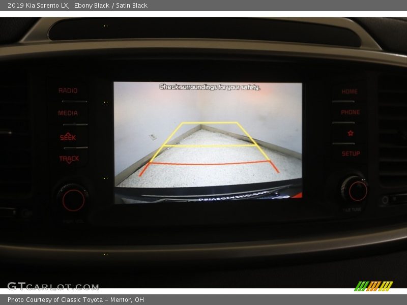 Ebony Black / Satin Black 2019 Kia Sorento LX